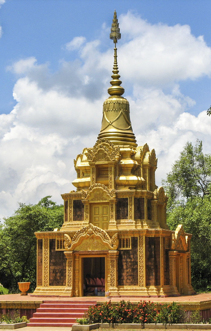 Viajes a Asia con Viajes Ikertanoa, todo el asesoramiento y la información necesaria para viajar independiente y diferente. Fotografía de Camboya, Phnom Pros.