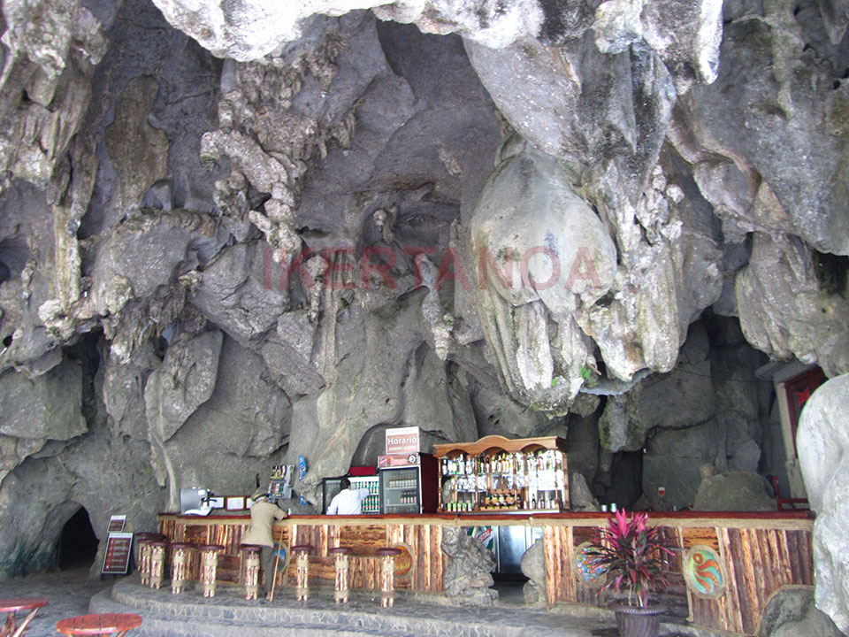 El bar de la Cueva de San Miguel