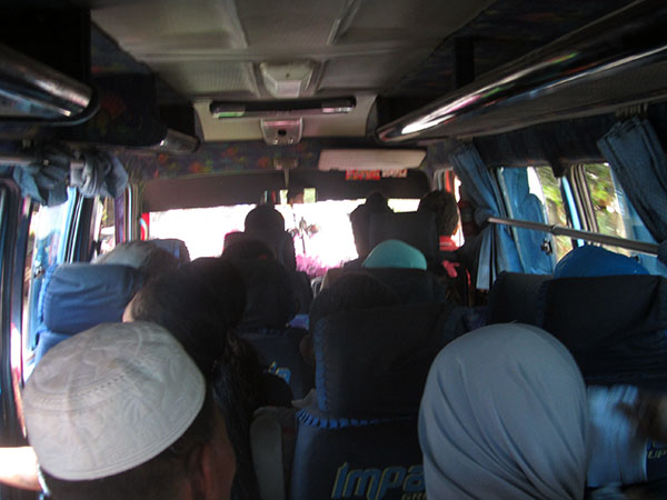 De Bukit Lawan a Medan en autobús, Sumatra, Indonesia - Viajes Ikertanoa