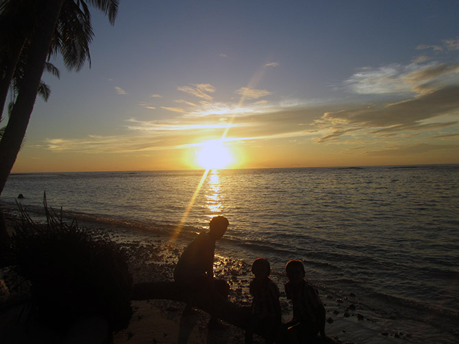 Puesta de sol en Pulau Tailana, Islas Banyak, Sumatra, Indonesia - Viajes Ikertanoa
