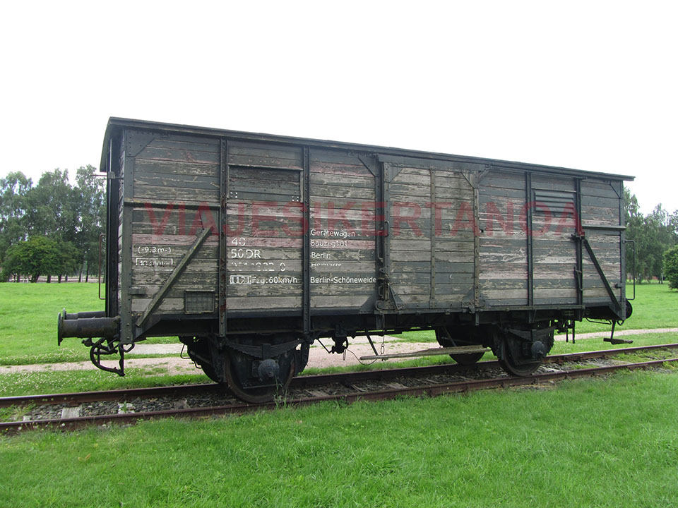 Vagón que transportaba a los prisioneros en el campo de concentración Neuengamme en Hamburgo, Alemania