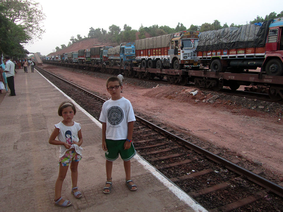 La estación de Thivim en Goa, India.