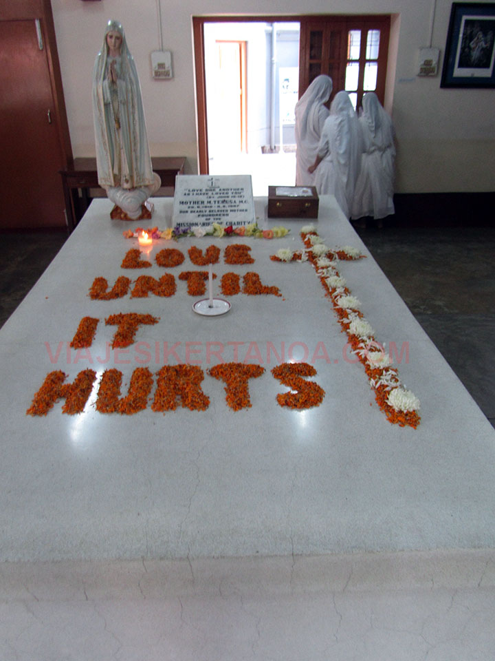 Tumba de la Madre Teresa de Calcuta, India.