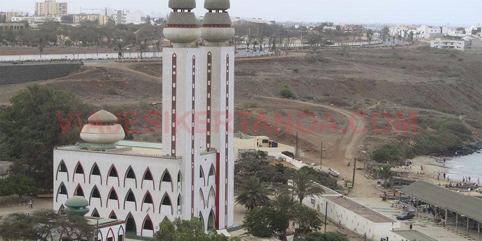 Mezquita en Dakar, Senegal.