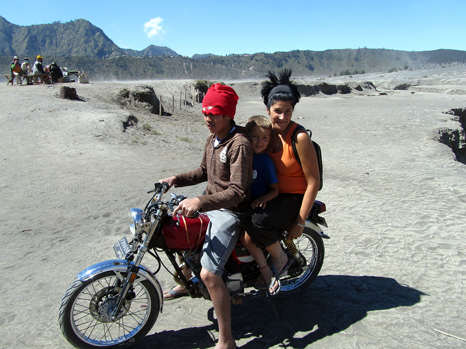 En moto por el Gunung Bromo, Indonesia