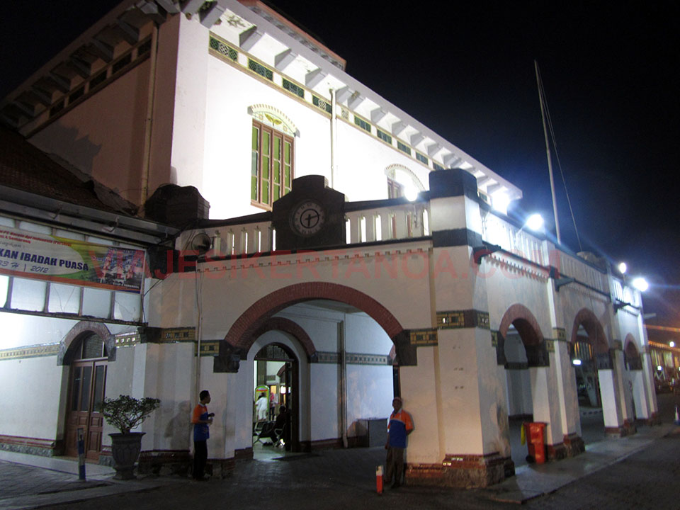 Estación de tren de Semarang en Indonesia